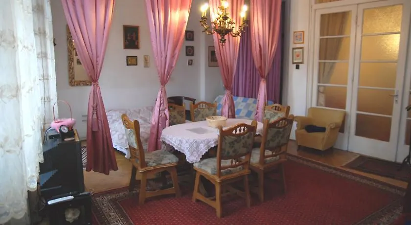 Budapest Central Apartments - Veres Palne 0*,  Magyarország