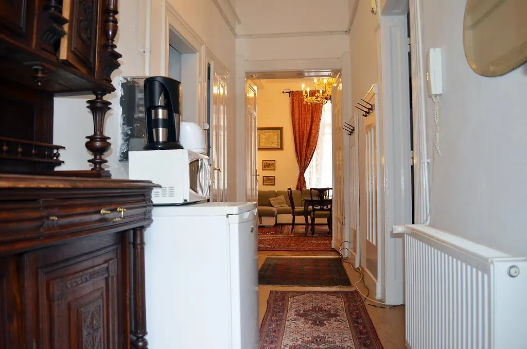 Budapest Central Apartments - Veres Palne