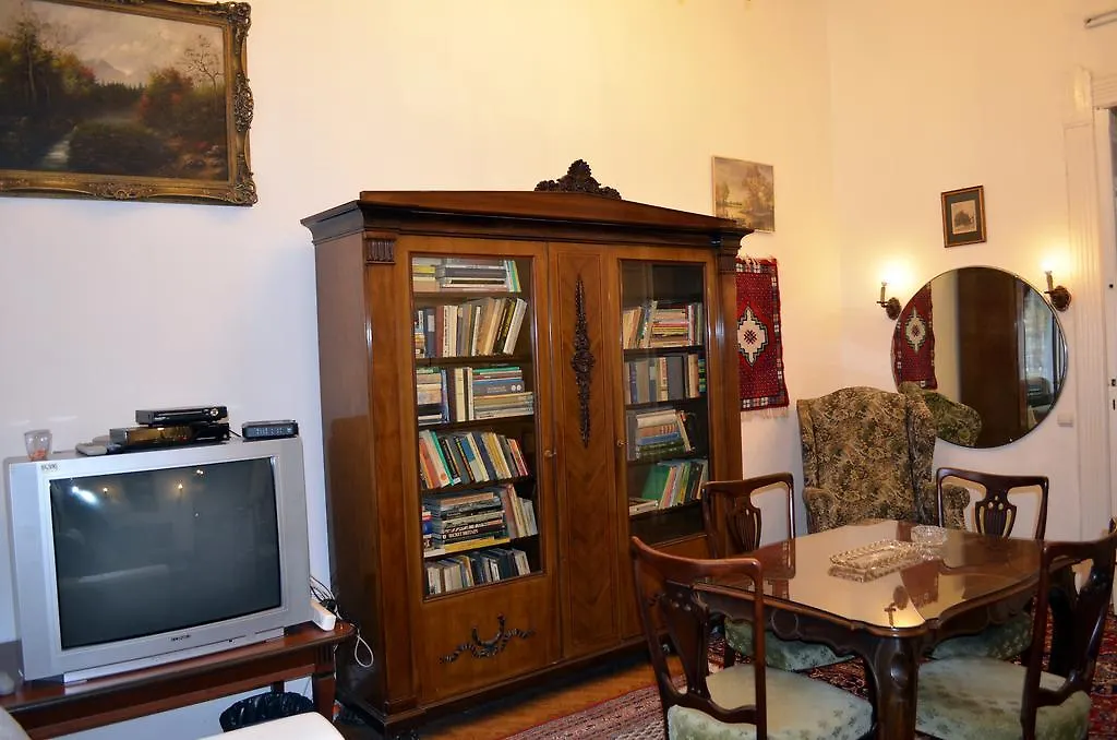 Budapest Central Apartments - Veres Palne
