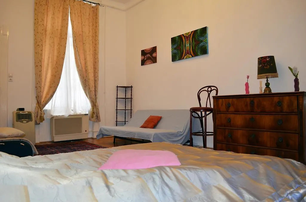 Budapest Central Apartments - Veres Palne