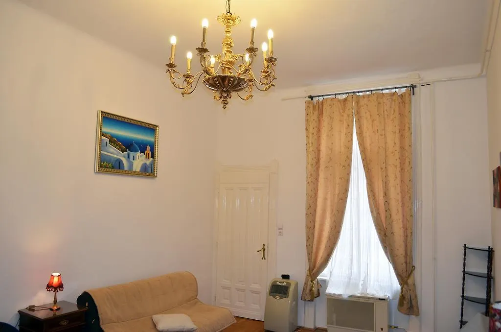 Budapest Central Apartments - Veres Palne 0*,  Magyarország