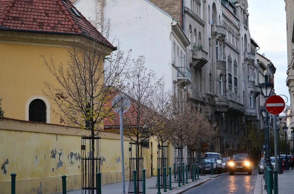Budapest Central Apartments - Veres Palne