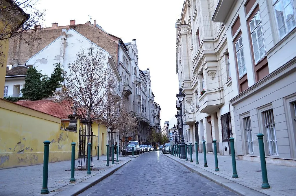 Budapest Central Apartments - Veres Palne 0*,
