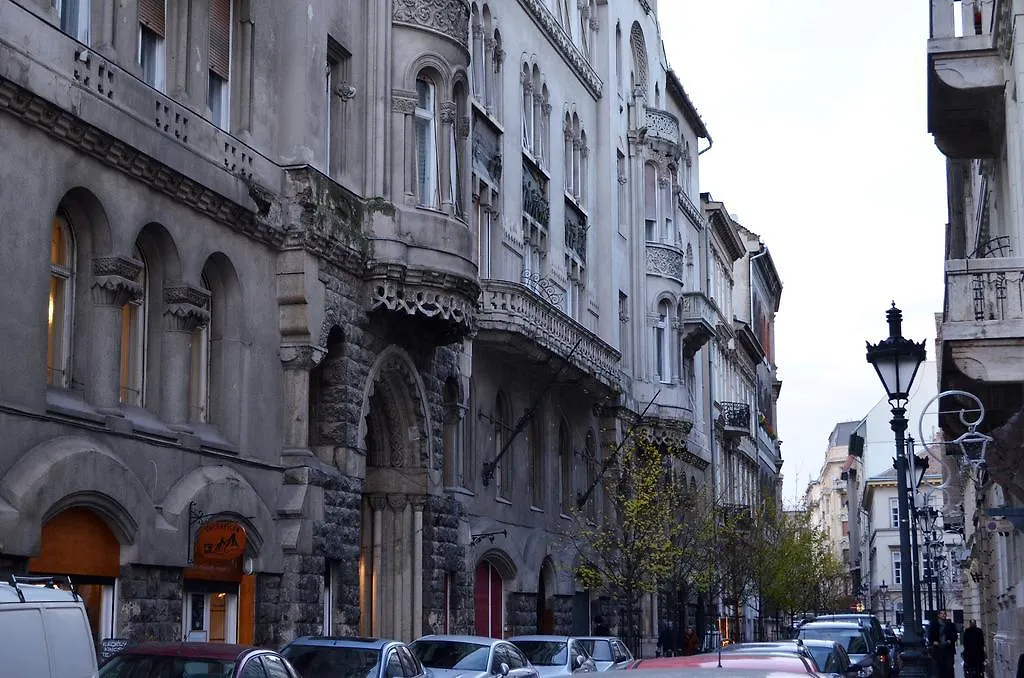 Budapest Central Apartments - Veres Palne 0*,  Magyarország