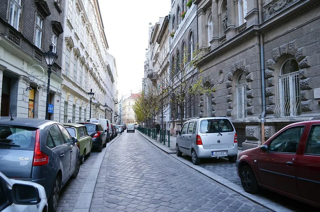 Budapest Central Apartments - Veres Palne