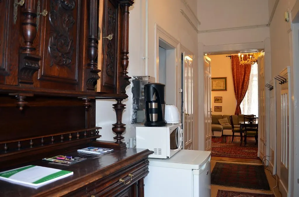 Budapest Central Apartments - Veres Palne